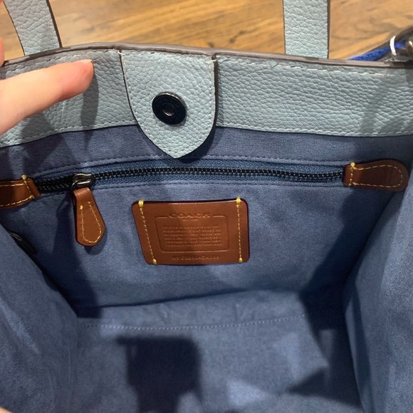 New Coach Field Tote Pebble Leather 22 Light Blue - Picture 10 of 15